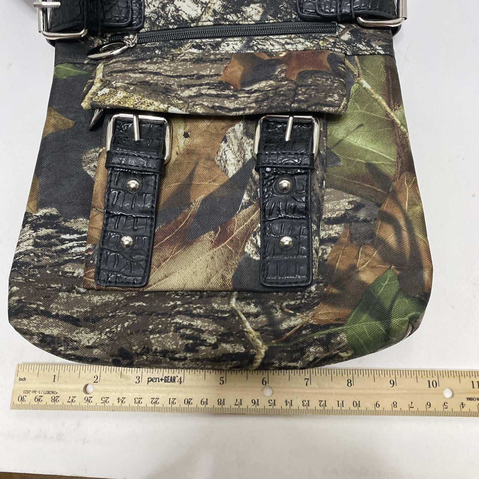 Camo Crossbody Bag Womens Adjustable Strap Multi Pocket Travel Outdoor Casual