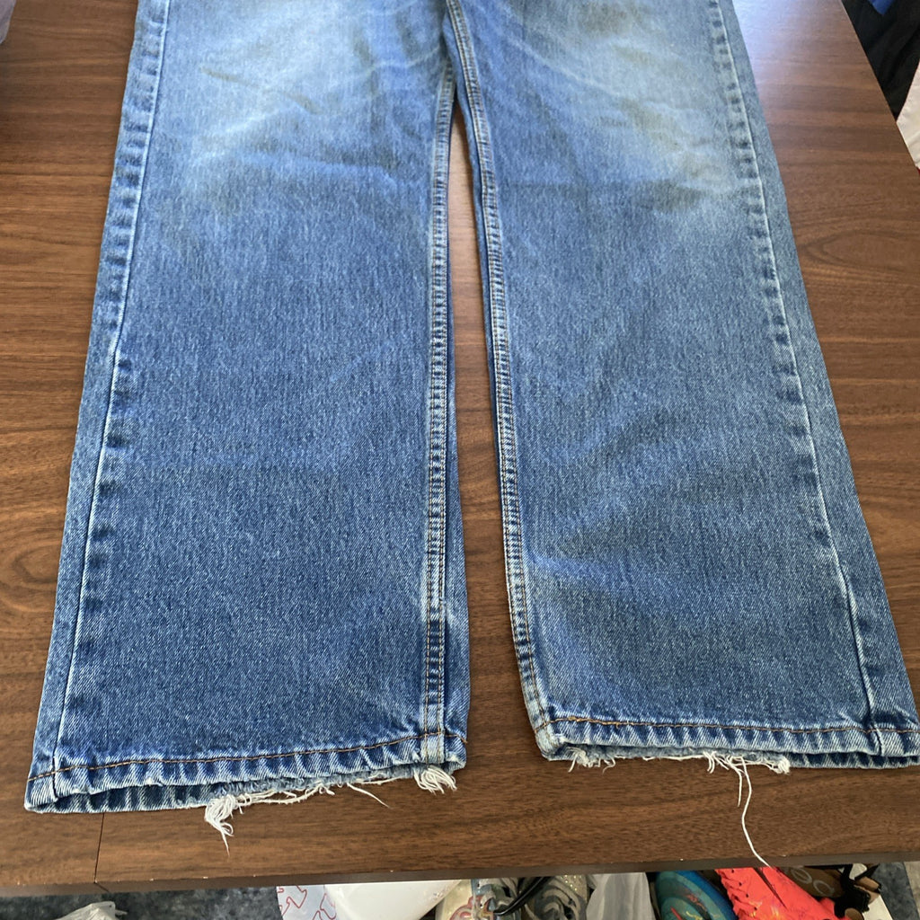 Levi’s 505 Vintage Mens Straight Leg Blue Jeans • Size 38 x 32 Free Shipping