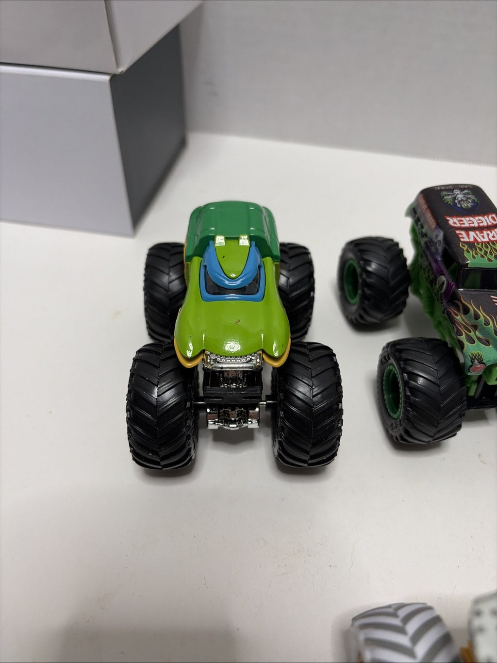 Monster Jam Lot Of 6 Diecast 1:64 Scale Monster Trucks