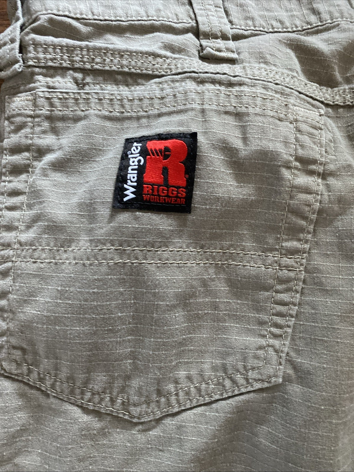 Wrangler RIGGS Workwear Pants Mens 40 x 30 Tan/Khaki Cargo