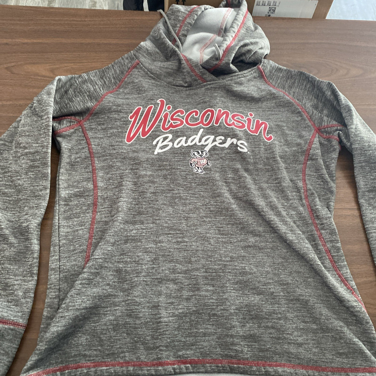 Colosseum  Women's  Size XL Wisconsin Badgers Hoodie Gray Hooded Sweatshirt