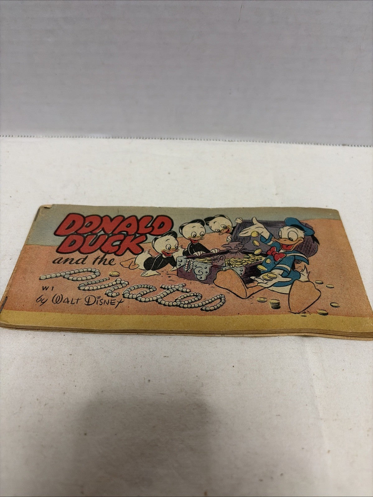 Vintage SUPER RARE Donald Duck And Pirates Walt Disney And Cheerios Comic Book.