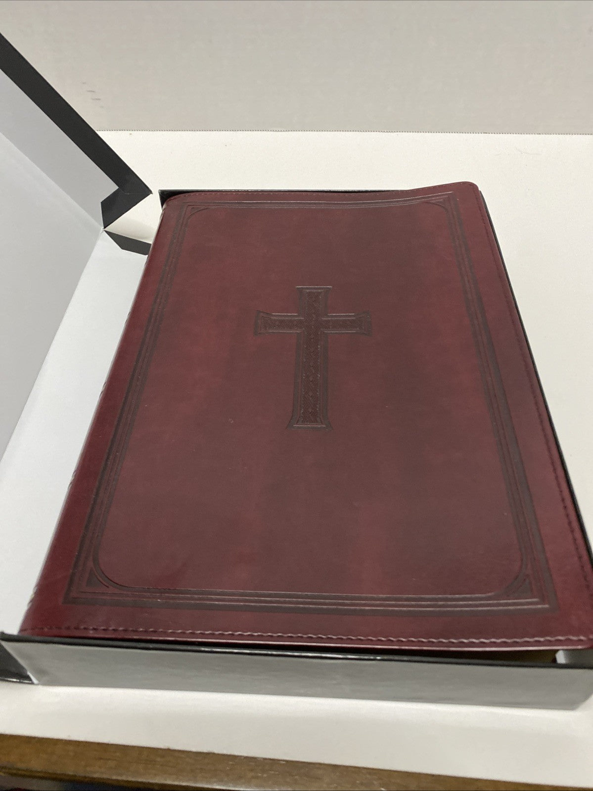 The Holy Bible KJV Super Giant Print,Thumb INDEXED ,Red Letter,Burgandy 
