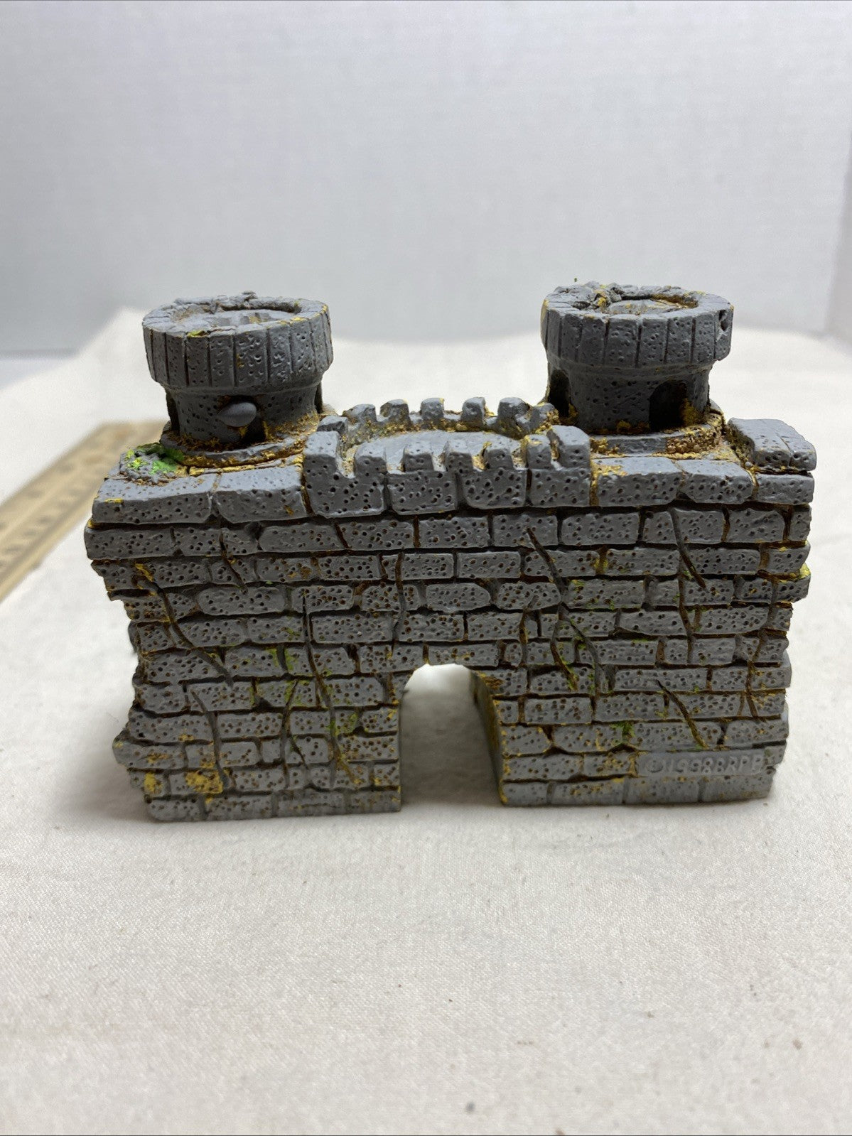 Gargoyle Castle Fish Tank Aquarium Decoration Resin Artificial Cave Rock