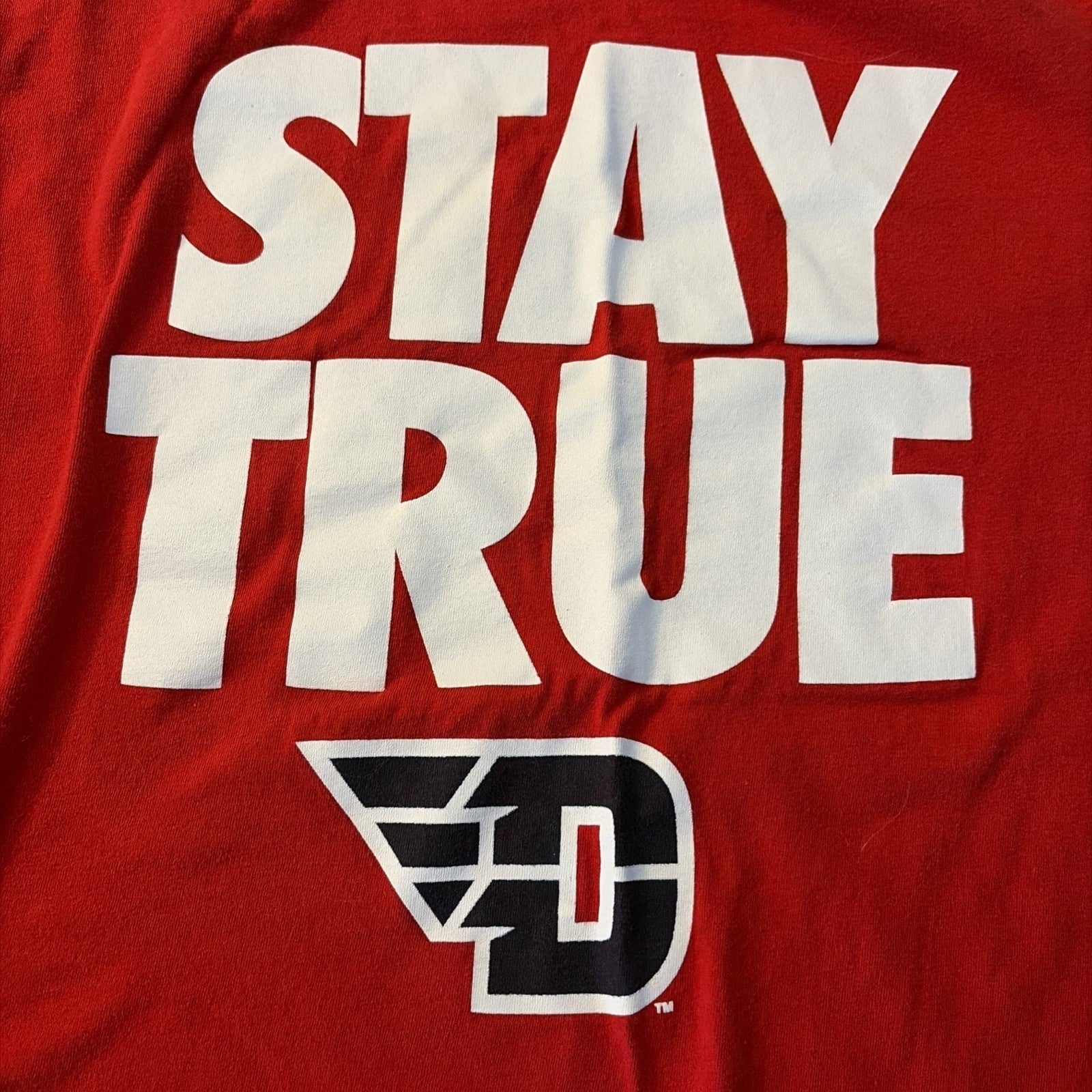 Nike Long Sleeve T-Shirt Adult Small Stay True Dayton Flyers
