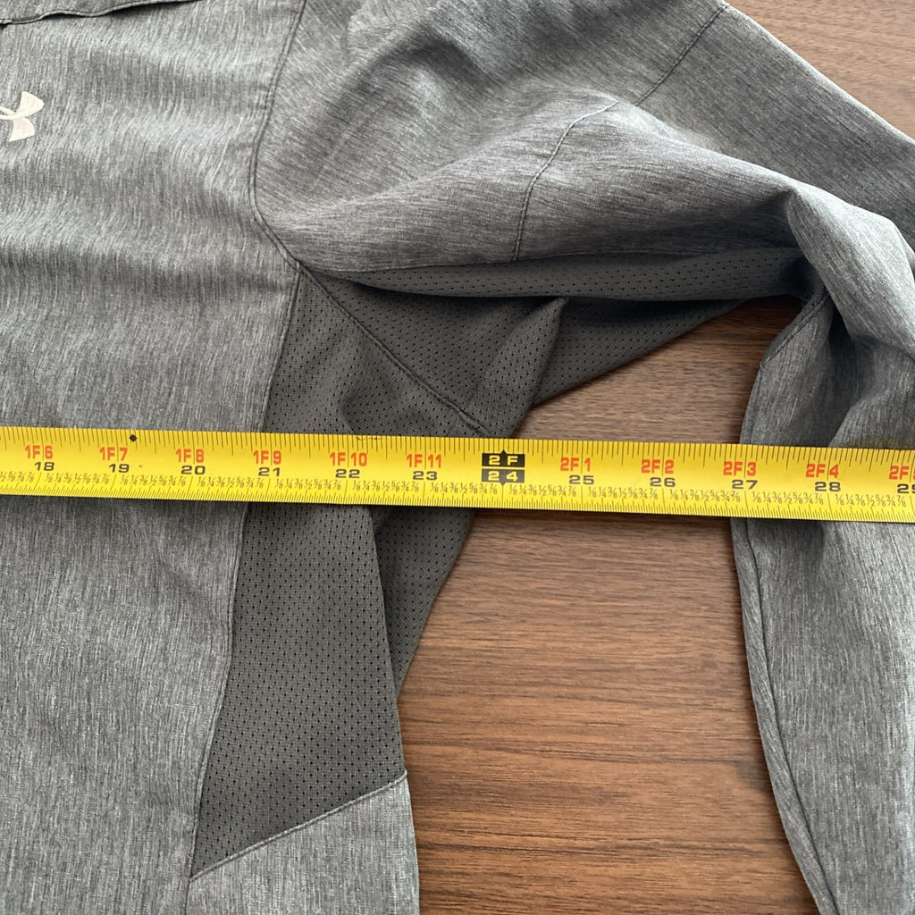 Under Armour extra-large men’s full button up long sleeve gray shirt