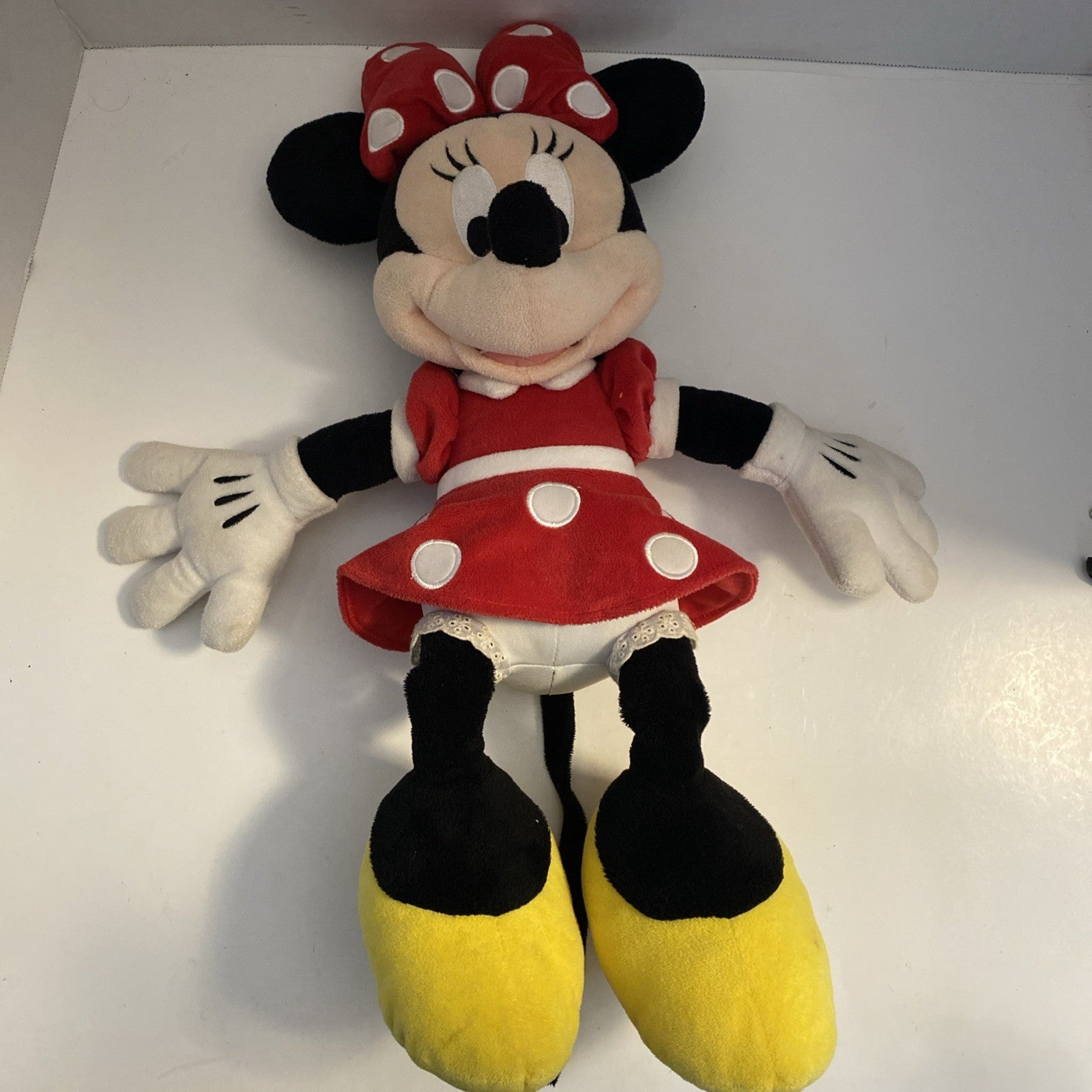MINNIE MOUSE RED POLKA DOT DRESS PLUSH 20 INCH DISNEY PARKS AUTHENTIC ORIGINAL