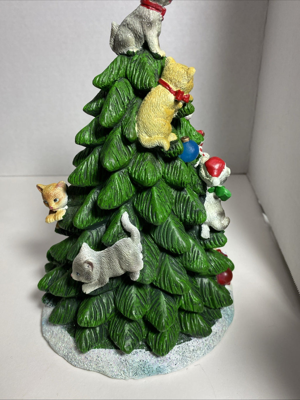 Kitty Holiday Christmas Tree Lakeside Collection Light Up Table Top Decor 9”