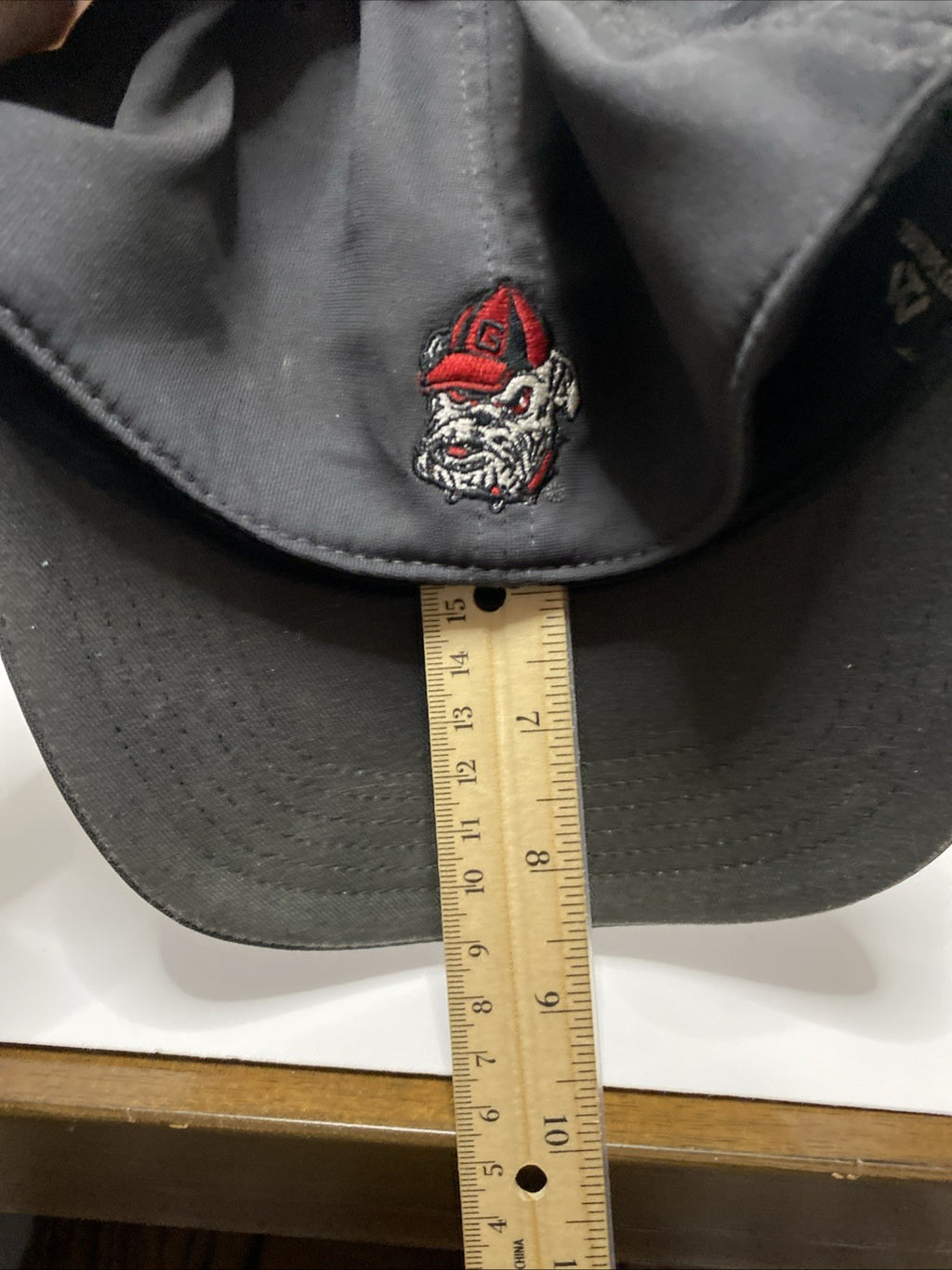 Georga Bulldogs Grey/ Red Hat Cap 6.5-6 7/8 Top of the World TowCaps One Fit