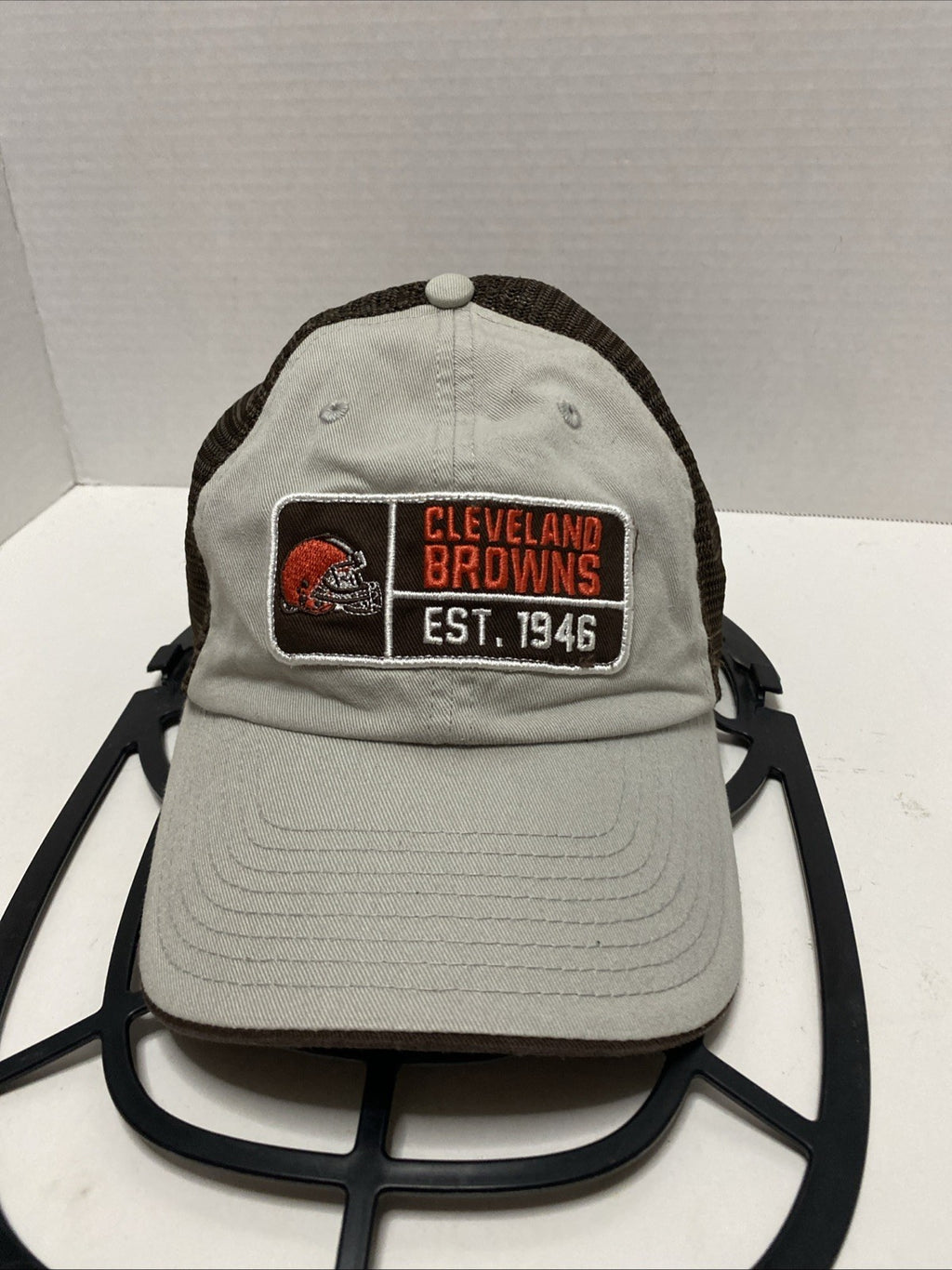 Cleveland Browns NFL Team Apparel Mens Hat Cap Adjustable SnapBack Trucker