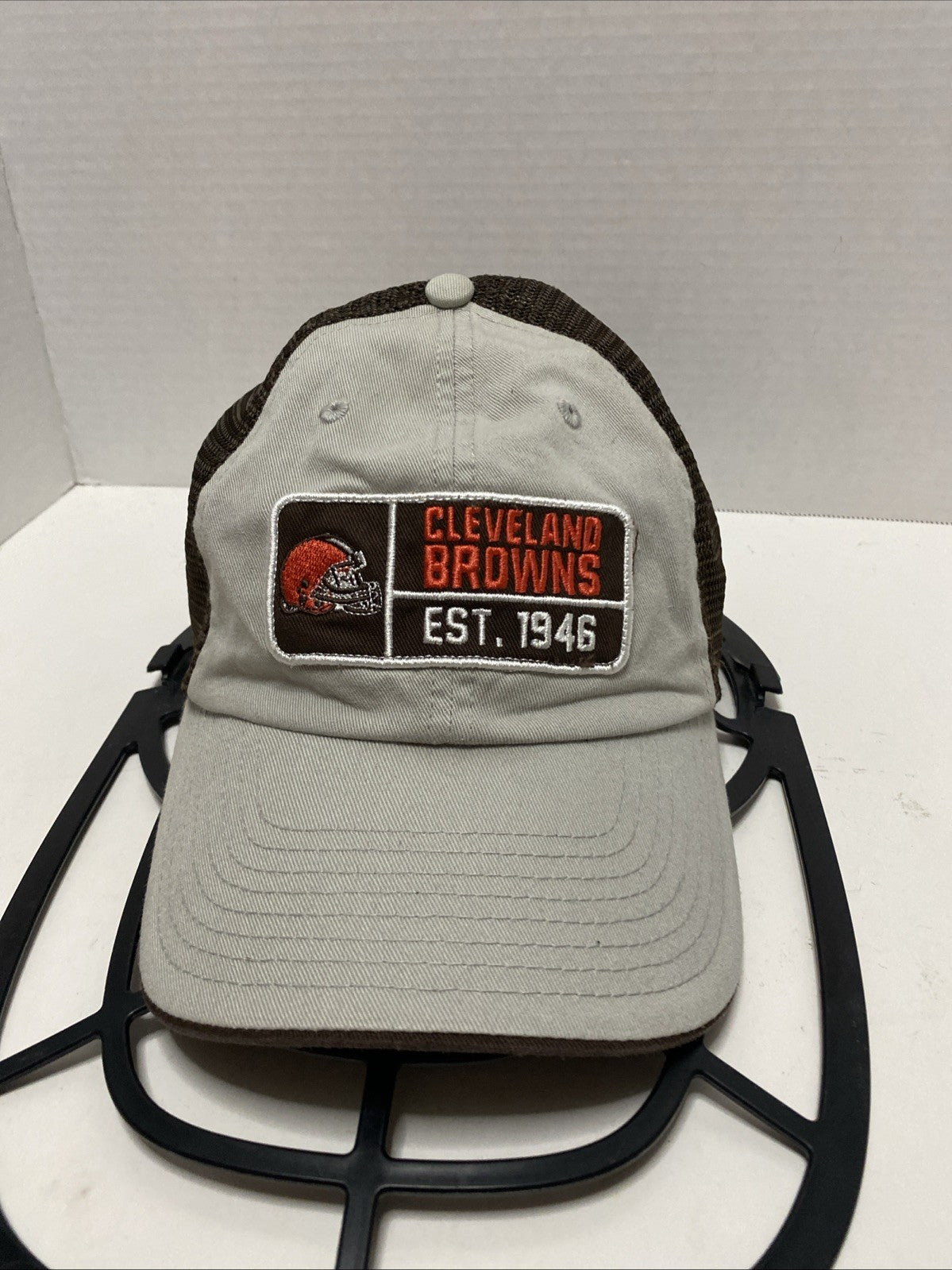 Cleveland Browns NFL Team Apparel Mens Hat Cap Adjustable SnapBack Trucker