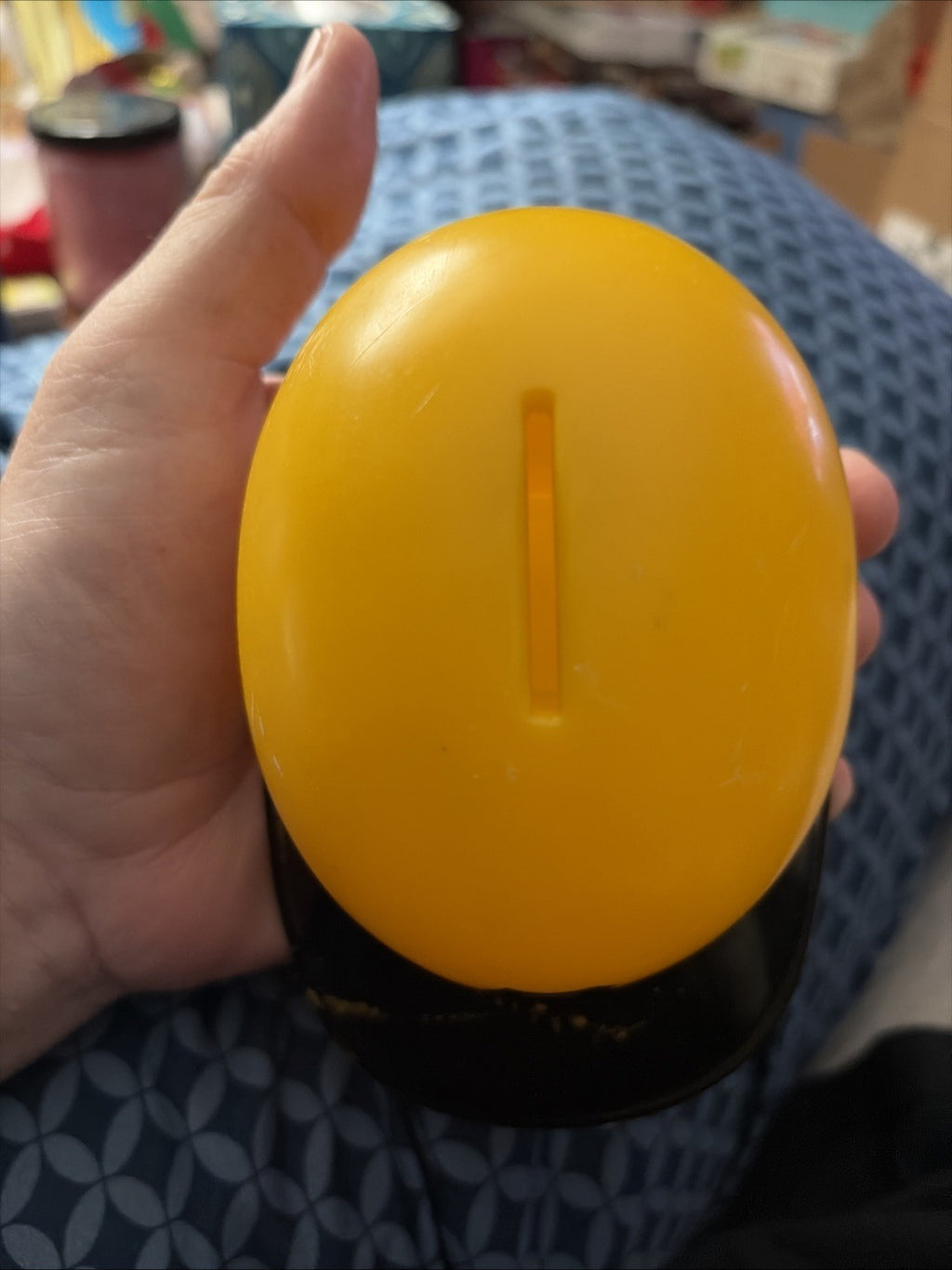 VTG Retro 1970’s PITTSBURGH PIRATES MLB Plastic Helmet Bank w/ Stopper on Bottom