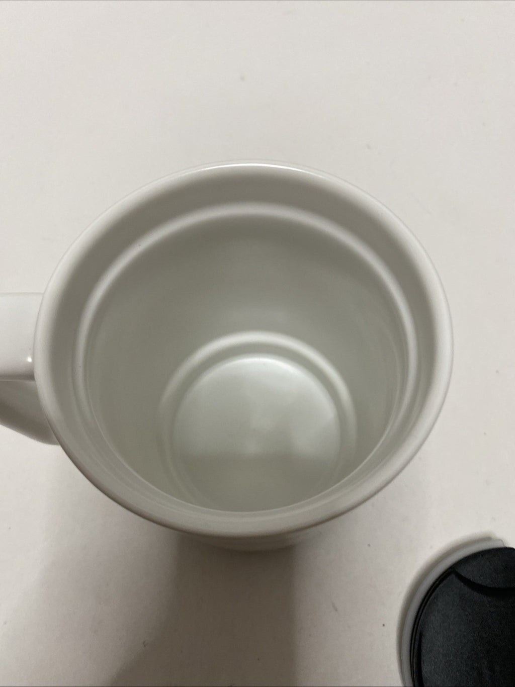 STARBUCKS Travel Mug 14 Oz White With Black Lid and Rubber Bottom