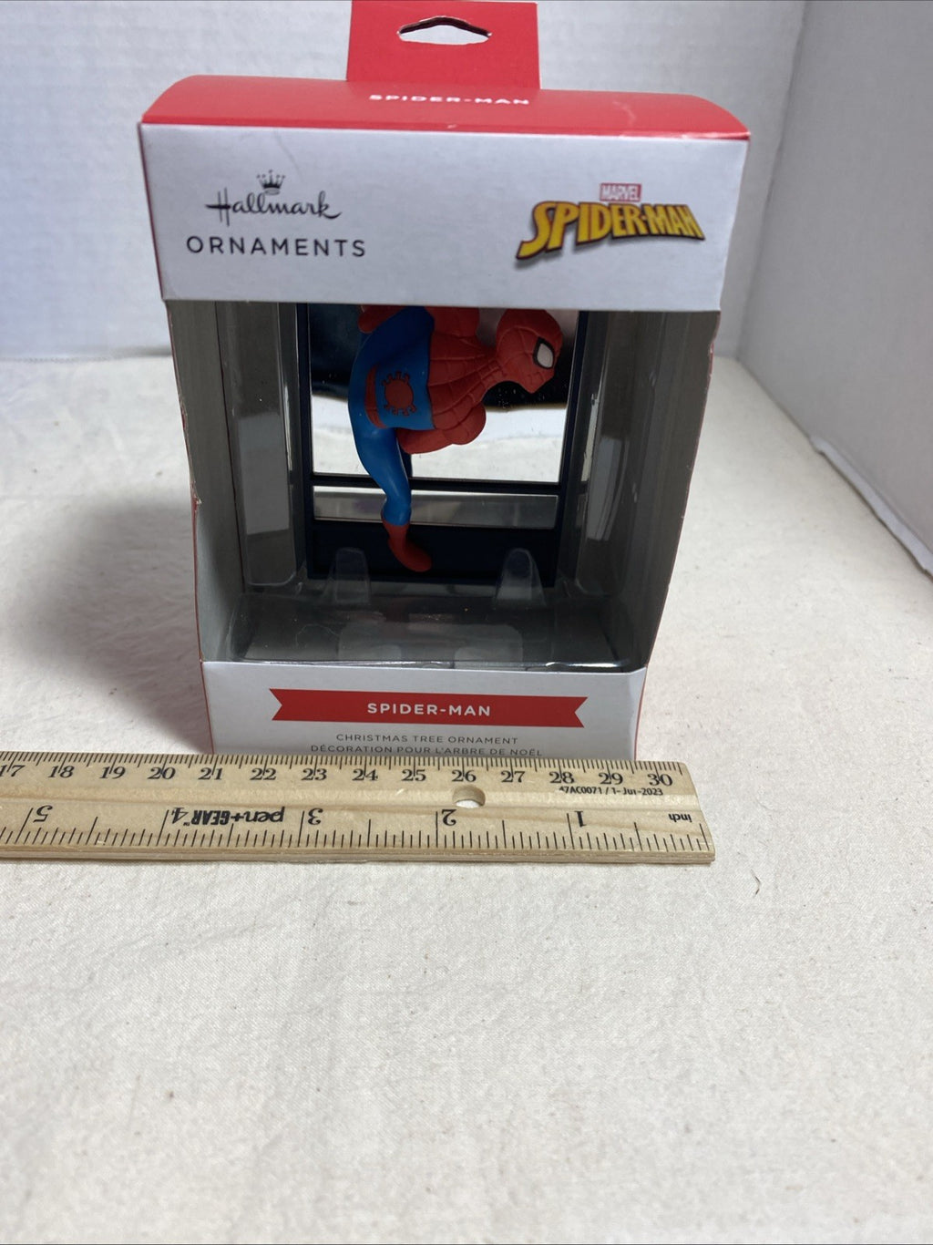 Hallmark Marvel (2025) SPIDER-MAN on Window Christmas Tree Ornament
