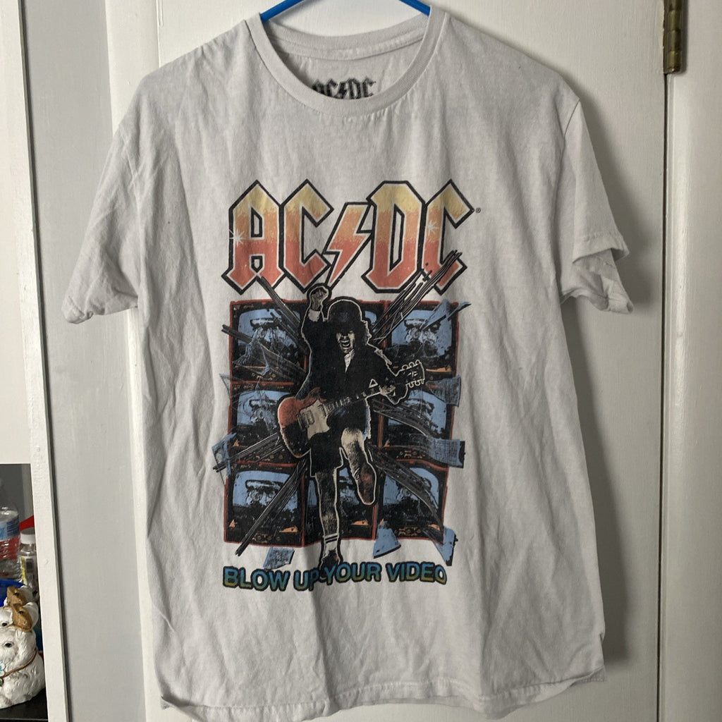 ACDC T-Shirt White Blow Up Your Video Guitar Graphic Crew Neck Size Medium 