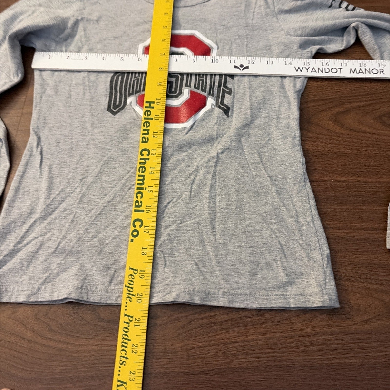 The Ohio State University Buckeyes Women’s Small Jones And Mitchell Long Sleeve 