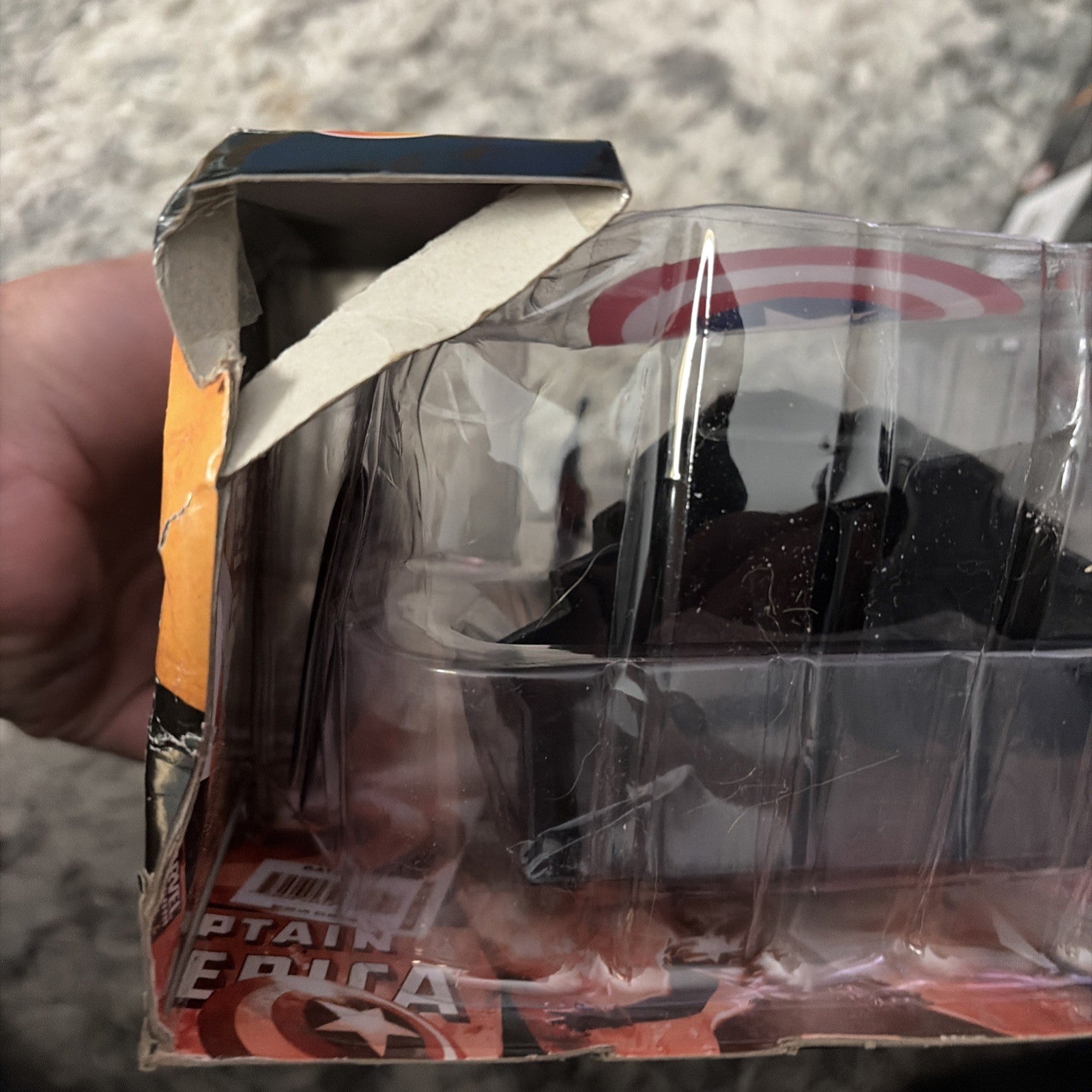 Marvel: Select: Captain America Figure New In Box, Box Is Damaged