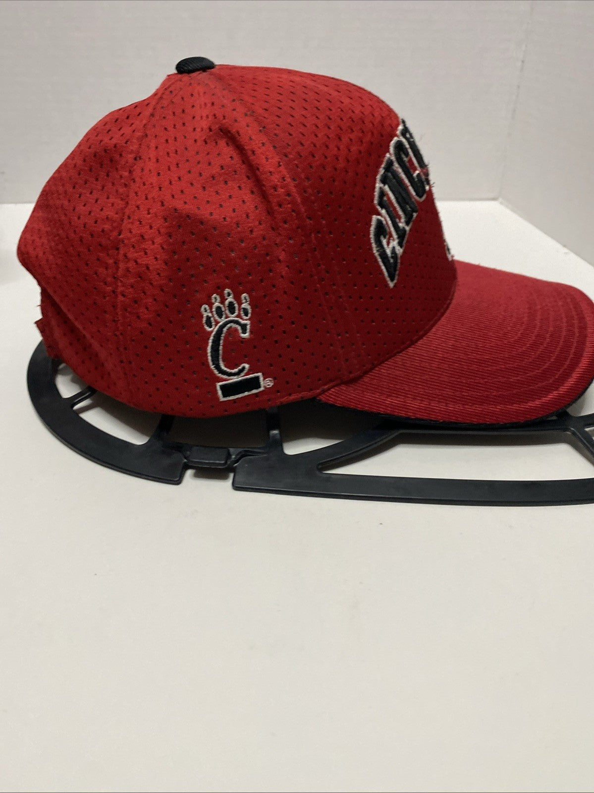 Colosseum Cincinnati Bearcats jersey style ball cap adjustable back red