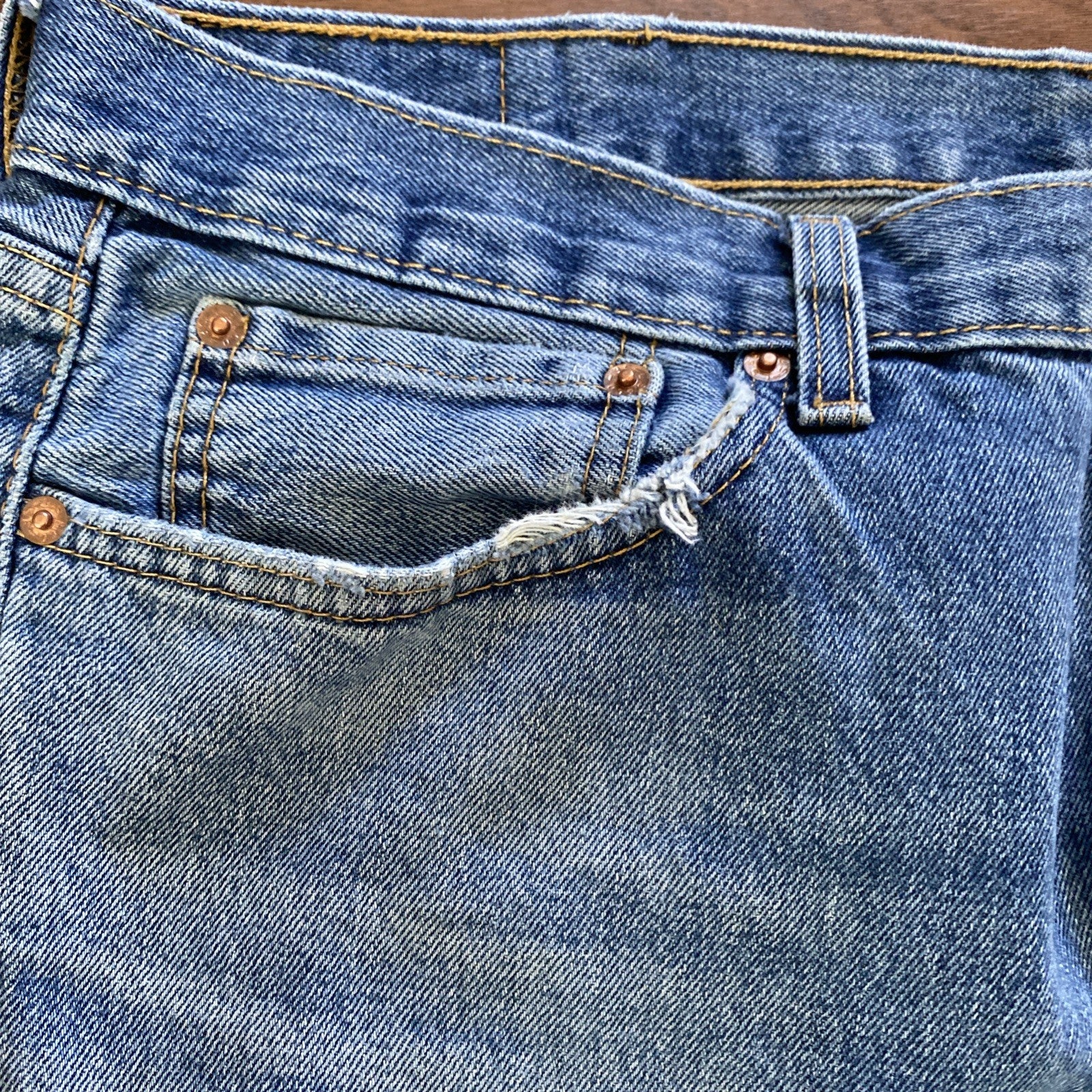 Levi’s 505 Vintage Mens Straight Leg Blue Jeans • Size 38 x 32 Free Shipping