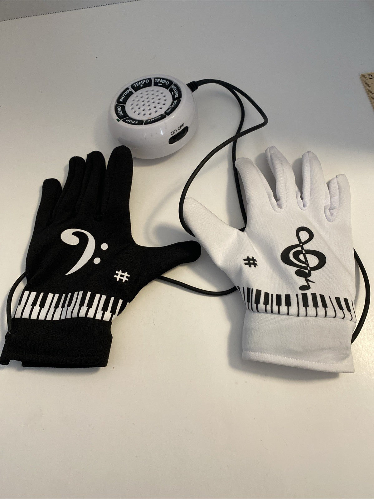 215 X 150mm Electronic Piano With Various Sounds For All Ages