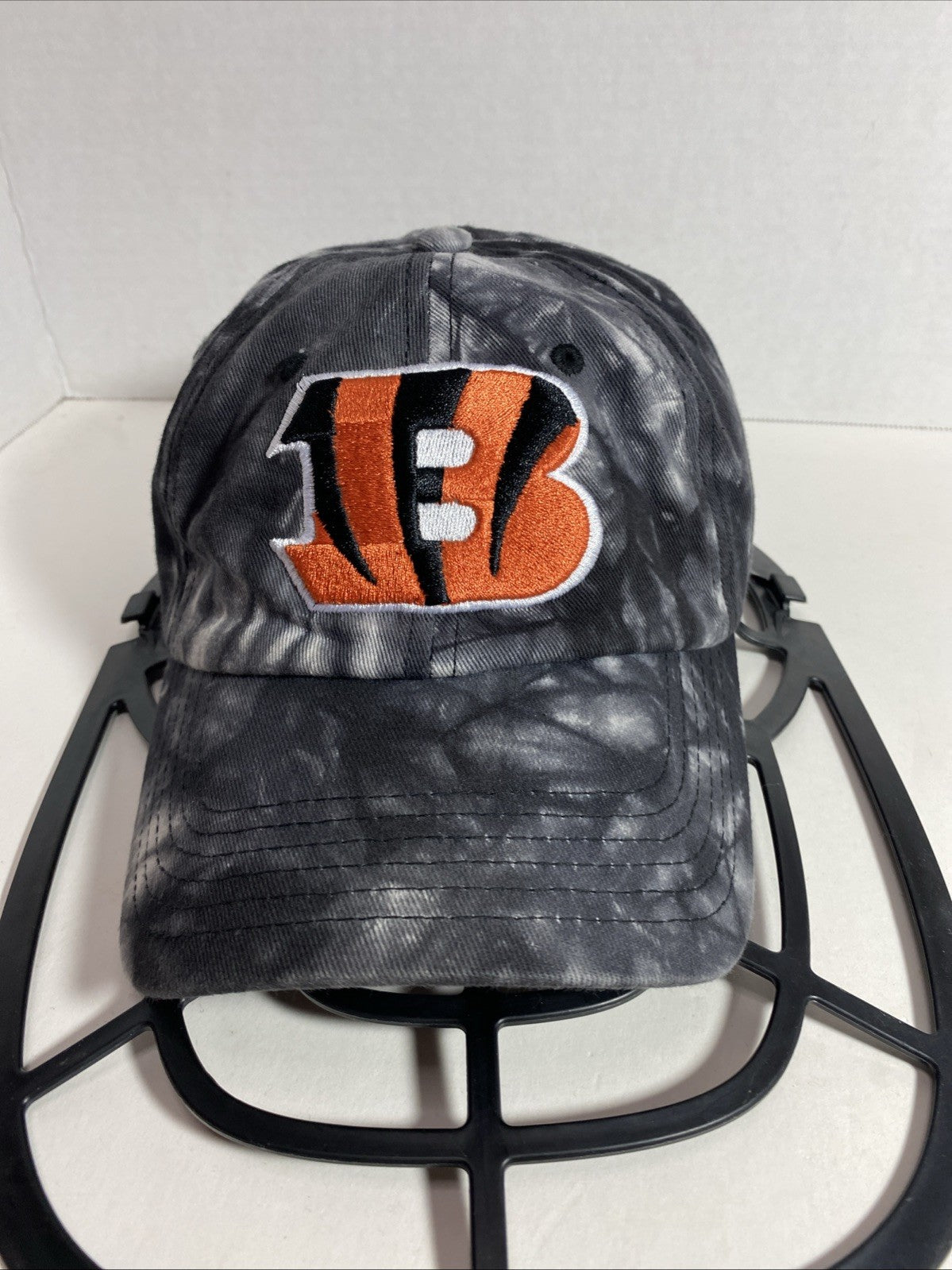 Cincinnati Bengals Hat Cap Strap Back Mens Marble ColorNFL Football Team Apparel