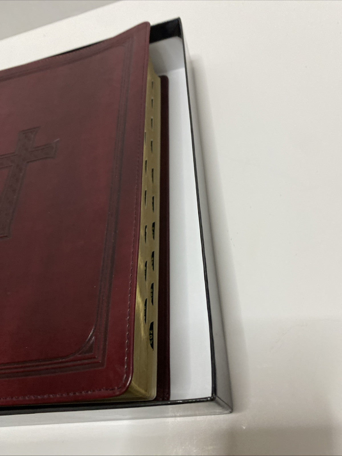 The Holy Bible KJV Super Giant Print,Thumb INDEXED ,Red Letter,Burgandy 