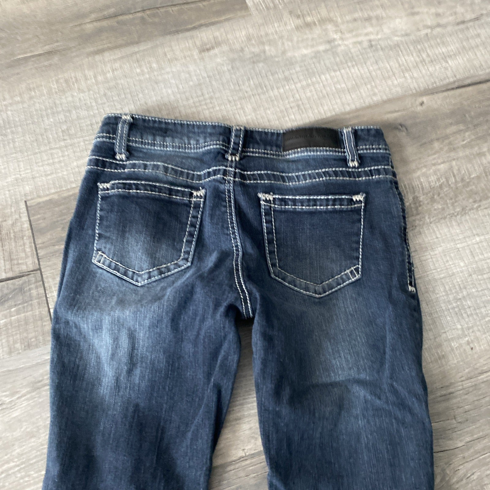 21 black women’s denim distressed jeans size 7/8