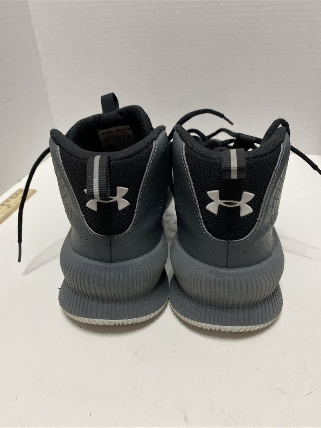Under Armour Sneaker Jet 2019 Black/Gray Mens Basketball Sz USA 10