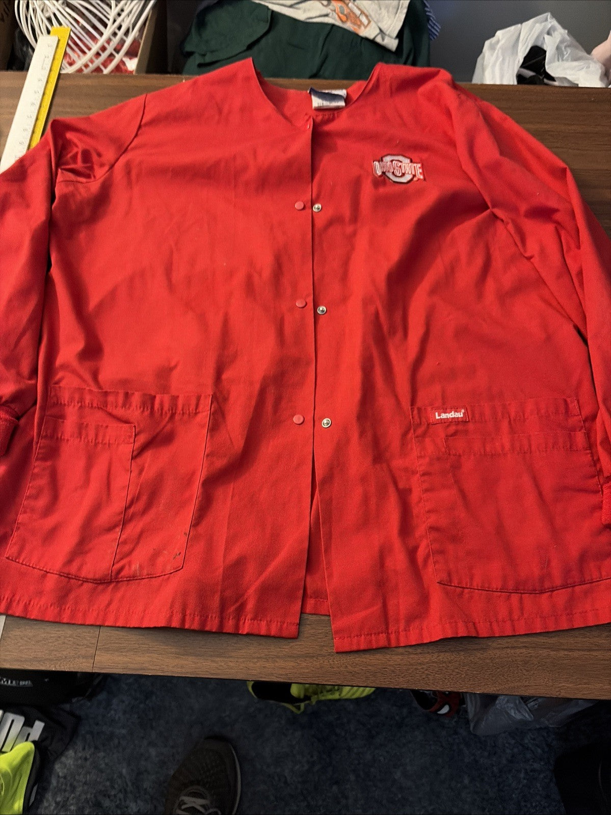 OHIO STATE Large lab jacket Buckeyes tunic w/ snaps Landau scrubs OSU pockets
