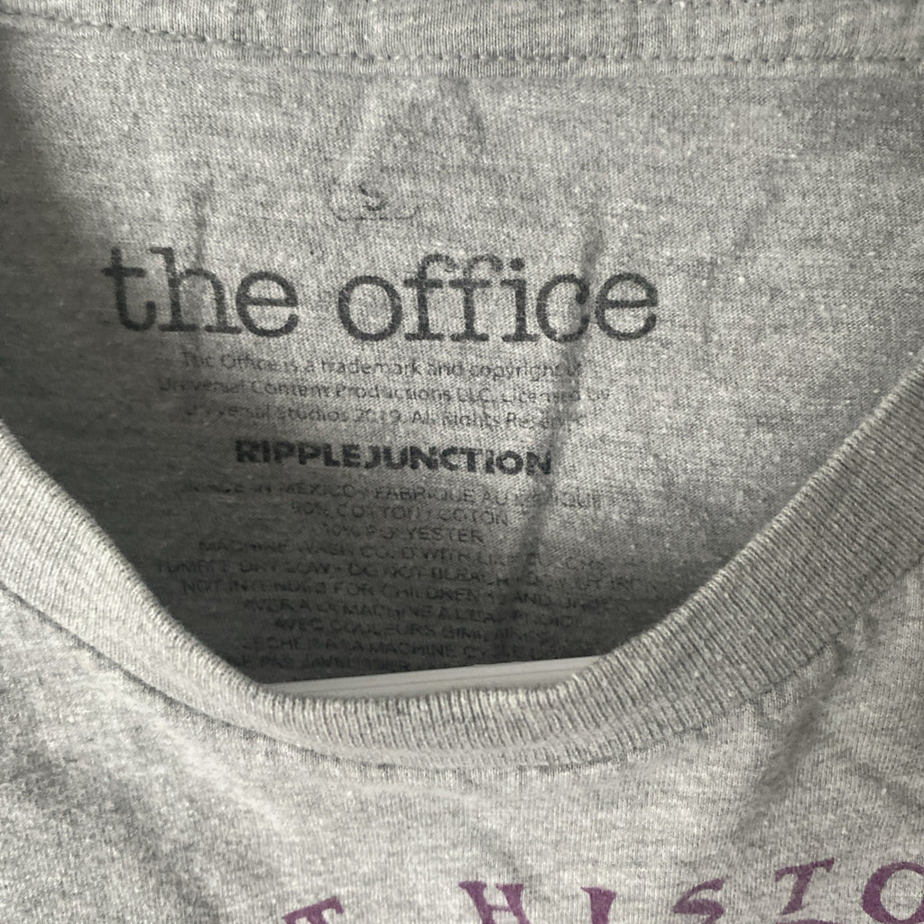 The Office TV Show Graphic T-Shirt Schrute Farms Gray Small S Beet Winery,