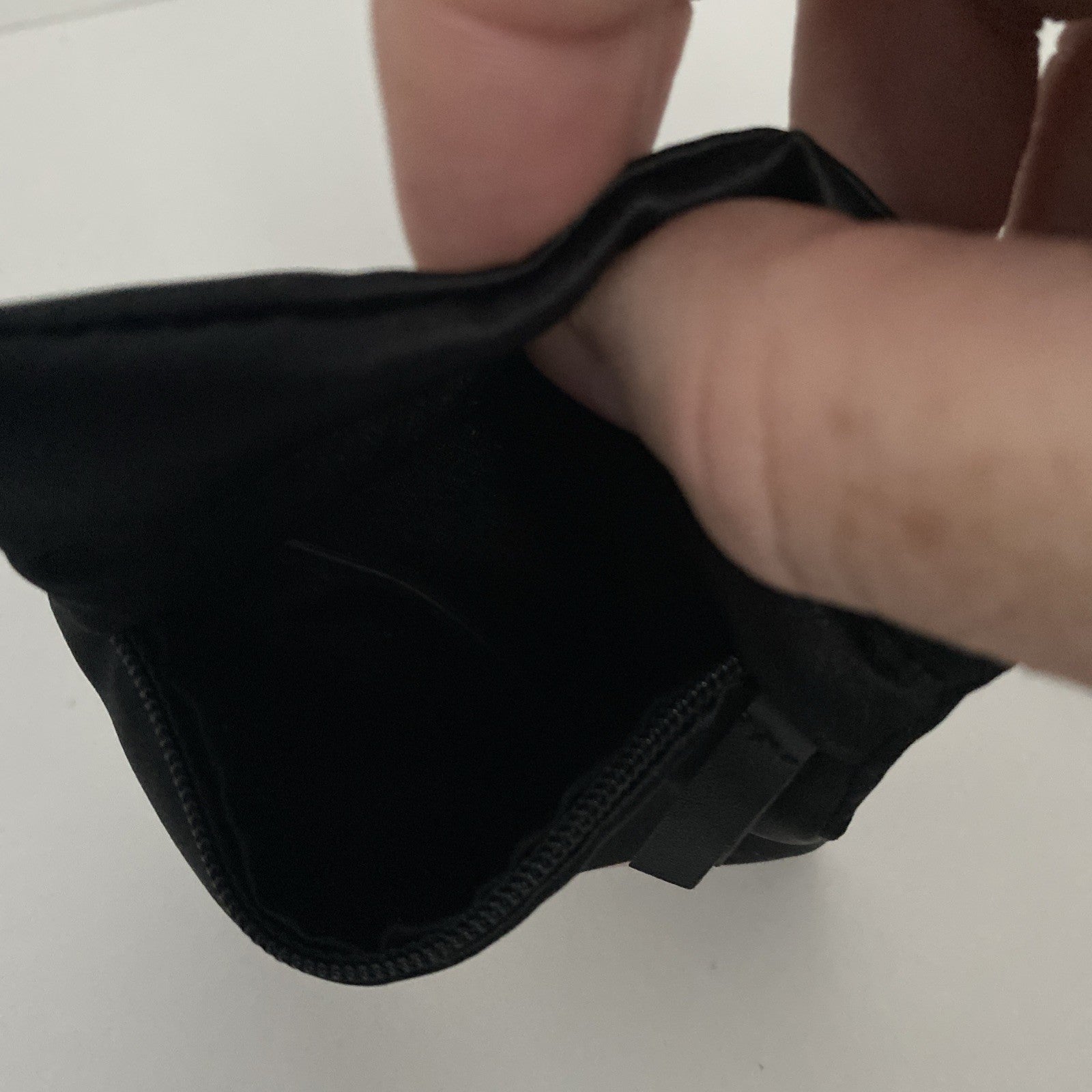 Victoria’s Secret jewelry pouch zippered