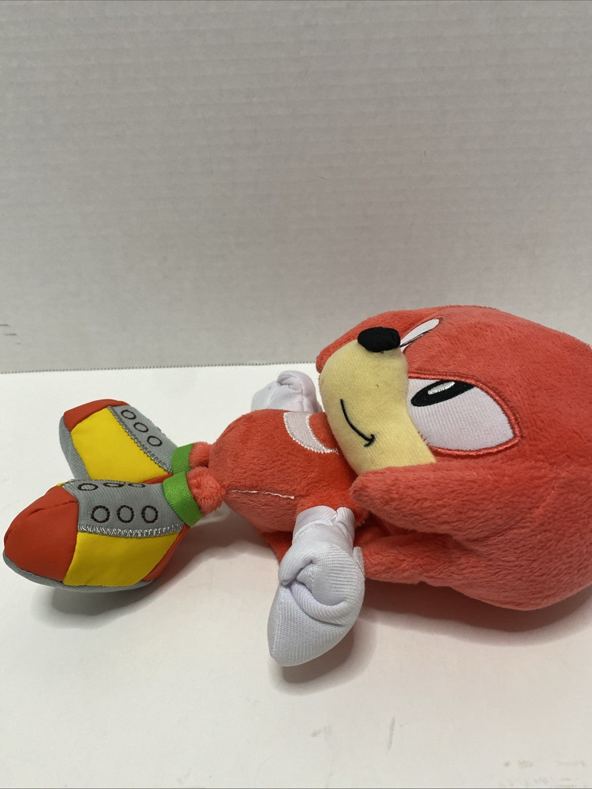 #N7- Sega Sonic The Hedgehog Knuckles 8" Plush Jakks Pacific Stuffed Toy