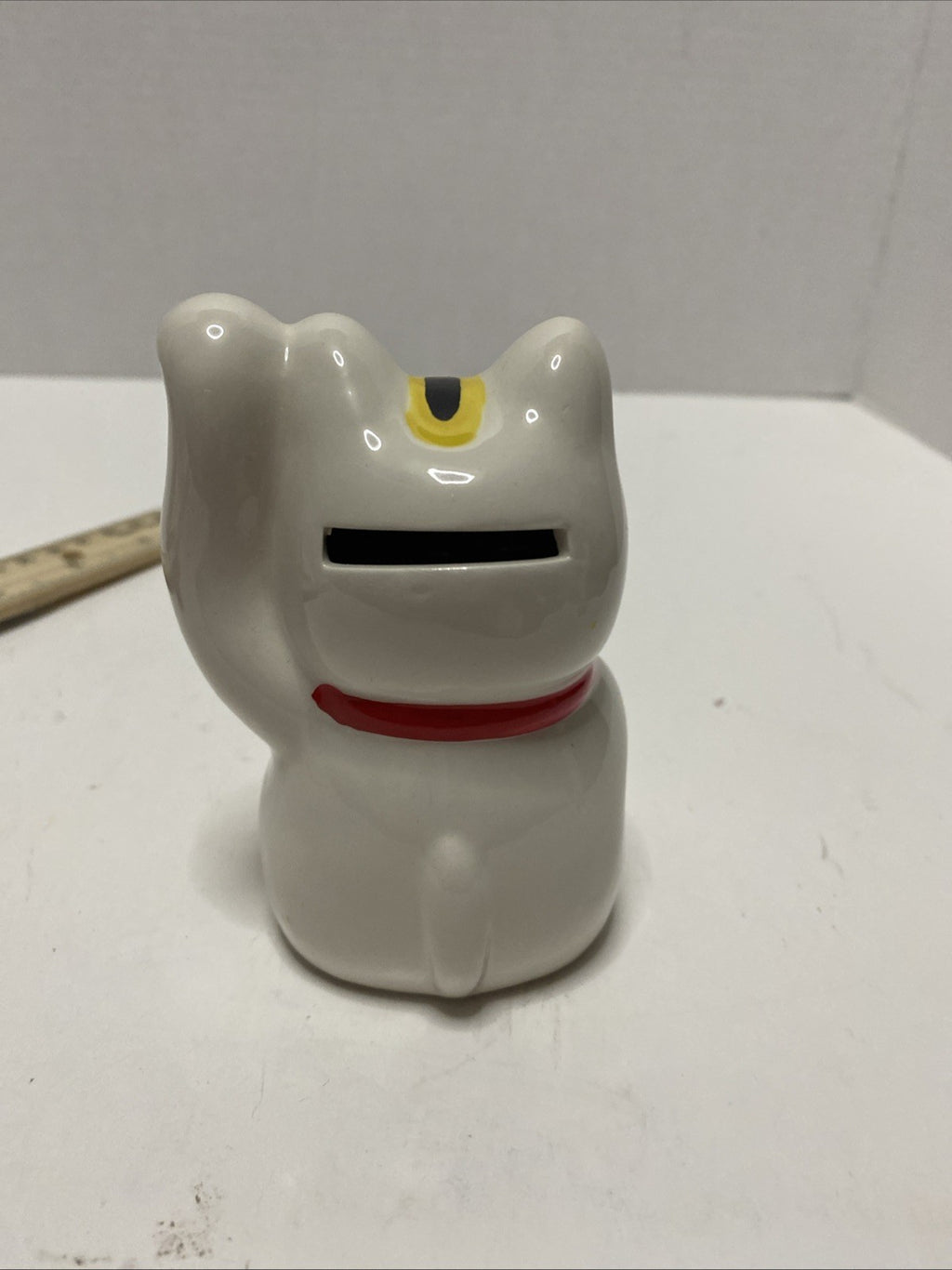 White Japanese Pottery Maneki Neko Beckoning Money Good Fortune Lucky Cat Bank