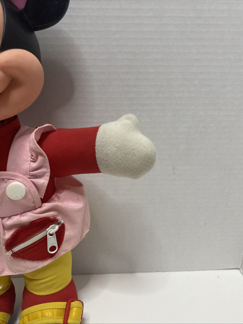 Vintage Minnie Mouse Disney Plush/Plastic 15" Doll Learn to Dress