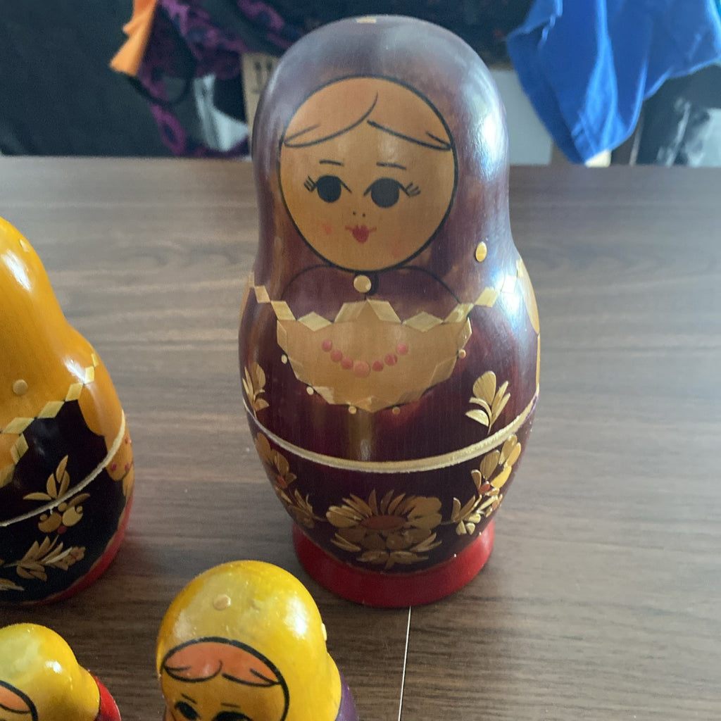 Antique Vintage Russian Nesting Dolls Set Of 9