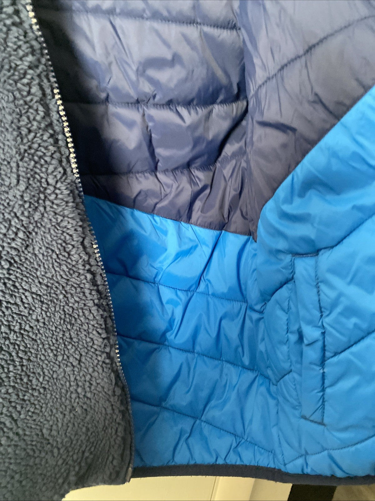 Eddie Bauer Boys Reversible Hooded Puffers Insulated Down Size 10-12