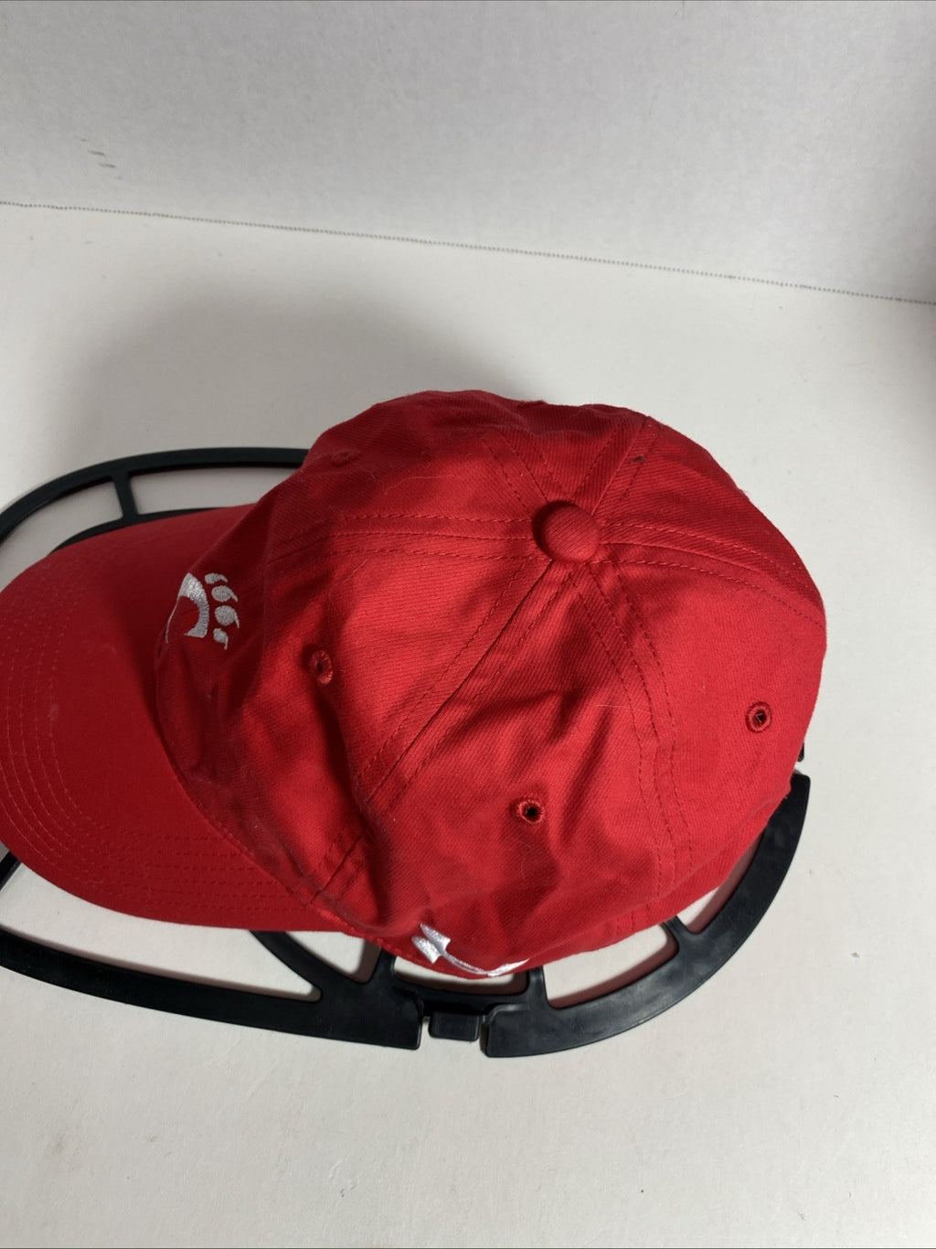 Under Armour Cincinnati Bearcats Adjustable Strap Red Hat