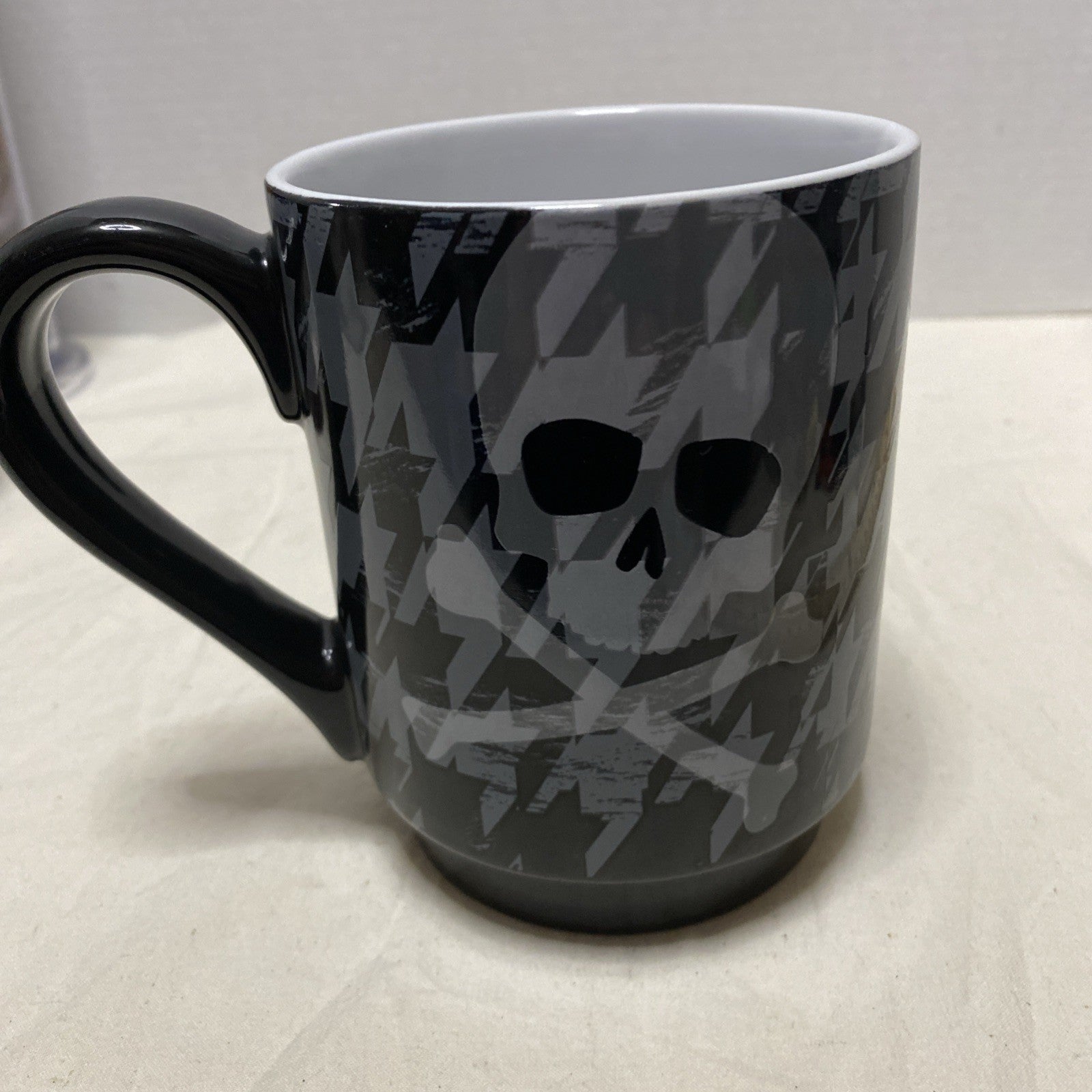 Skull & cross Bones Coffee Mug