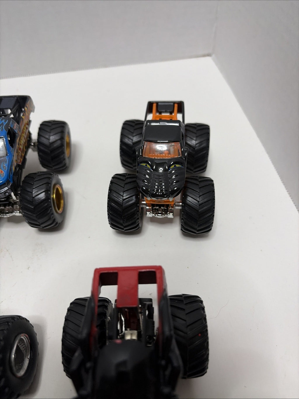 Monster Jam Lot Of 8 Diecast 1:64 Scale Monster Trucks