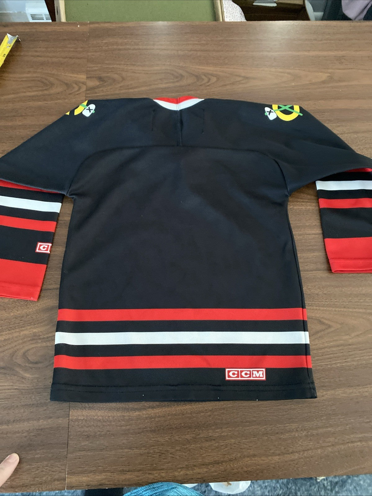 Vintage CCM Chicago Blackhawks Jersey Stitched Sewn Youth S/M Boys Kids 90s
