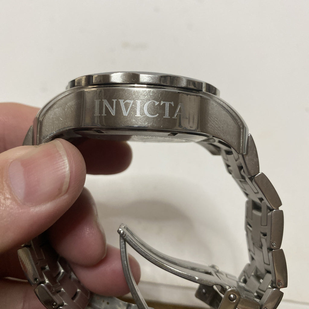 Invicta Pro Diver Men's Watch Model No. 0069. New Battery, No Box.