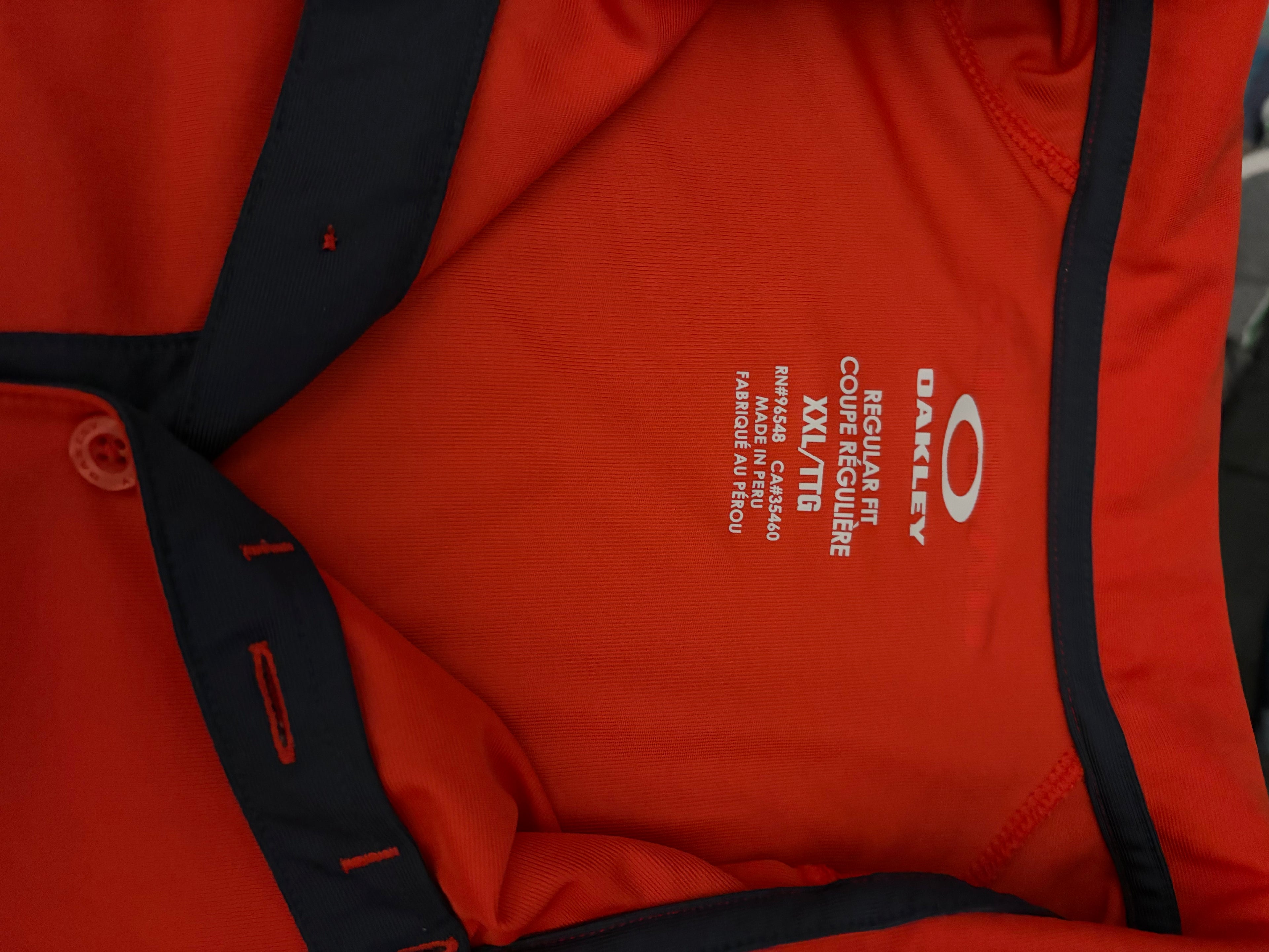 Oakley 2XL men’s orange golf shirt